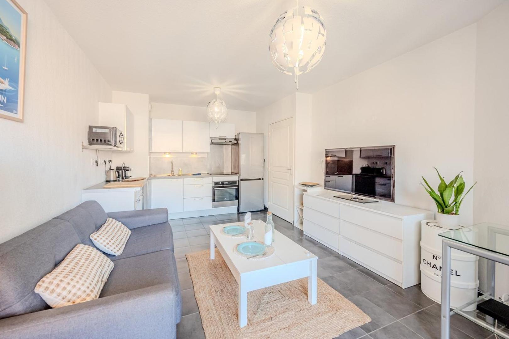 Le Neroli T2 Dernier Etage Avec Terrasse Et Garage Leilighet Toulon Eksteriør bilde